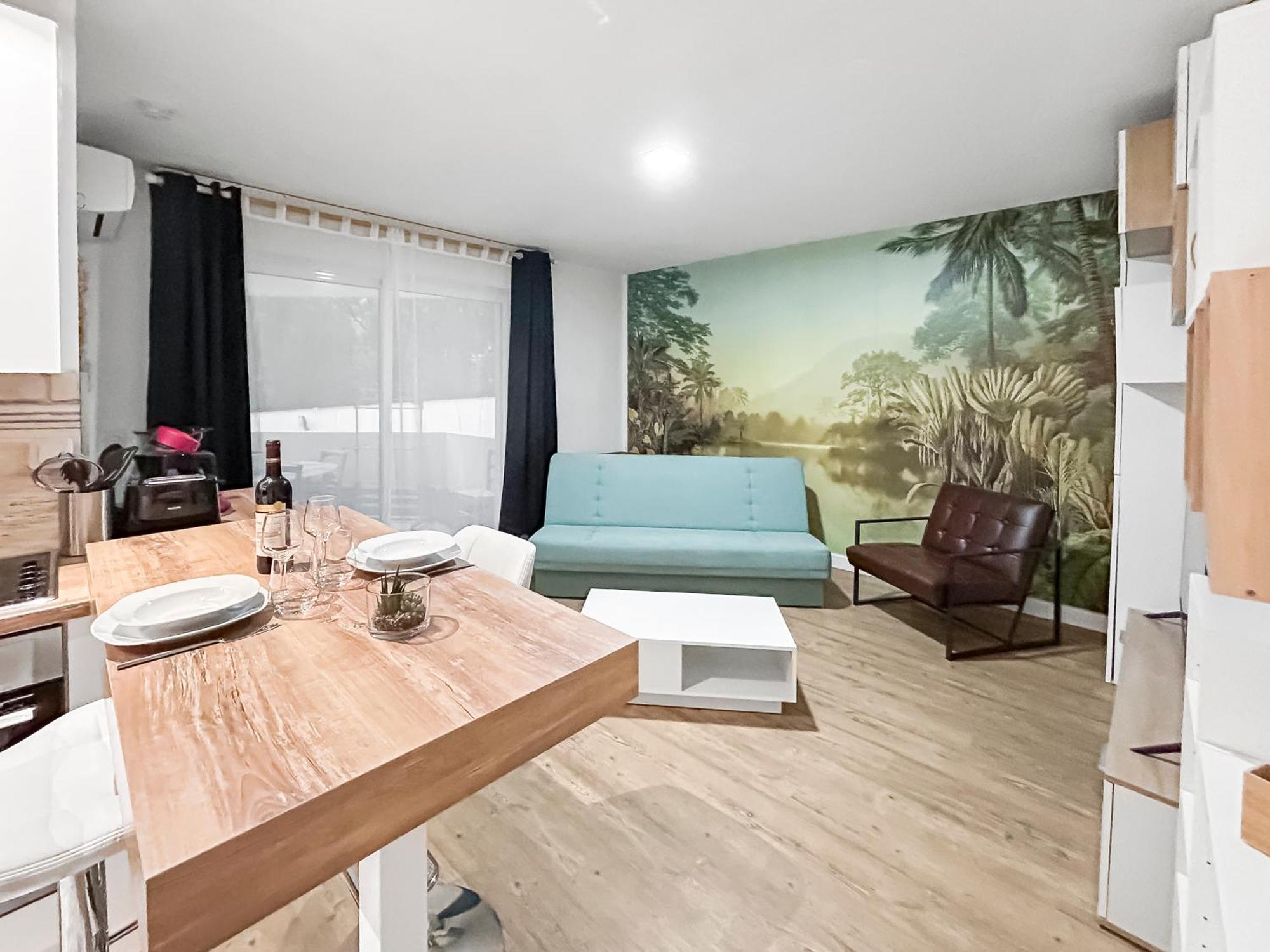 Apartamento Balcon, Parking, Piscine Et Clim' A 2 Pas Du Port Santa Lucia Saint-Raphaël Exterior foto